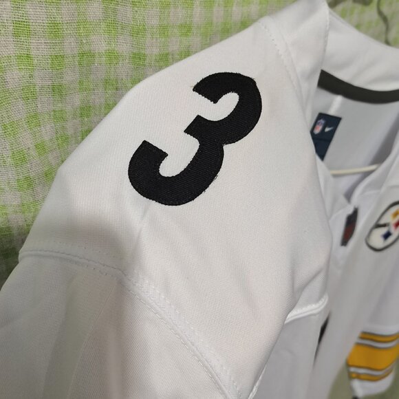 Pittsburgh Steelers Russell Wilson No 3 Jersey - Picture 12 of 12